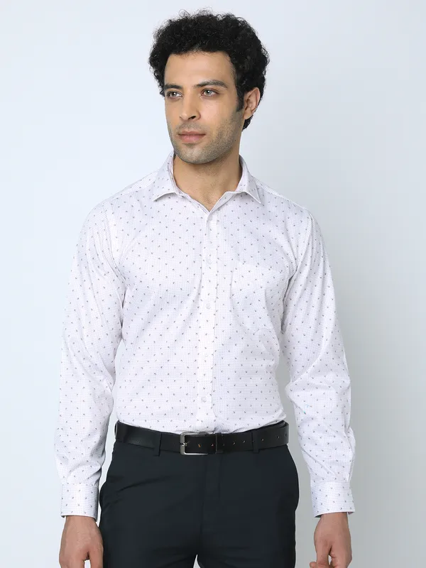 Inspiro Men Slim Fit Prints Formal Shirt