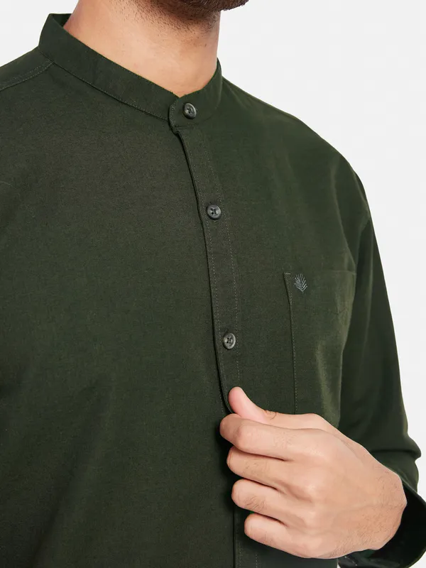 METTLE Men Olive Green Opaque Casual Shirt
