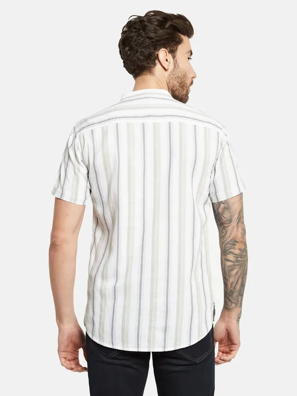 METTLE Opaque Striped Cotton Casual Shirt