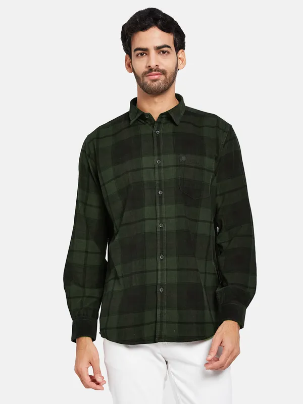 METTLE Men Olive Green Checked Casual Shirt