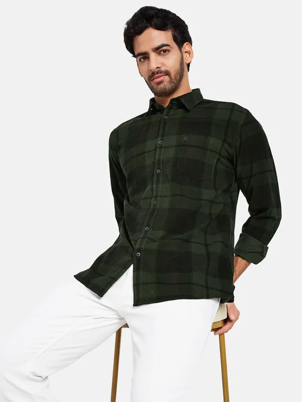 METTLE Men Olive Green Checked Casual Shirt