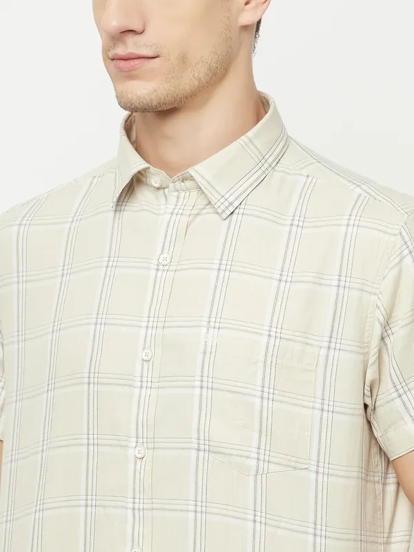 METTLE Men Cream-Coloured Checked Casual Shirt