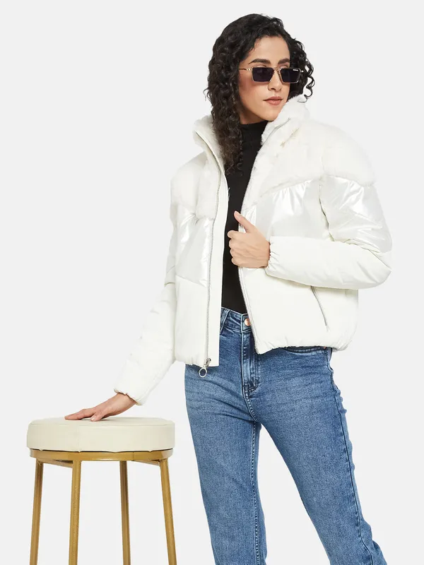 METTLE Women White Knitted Jacket