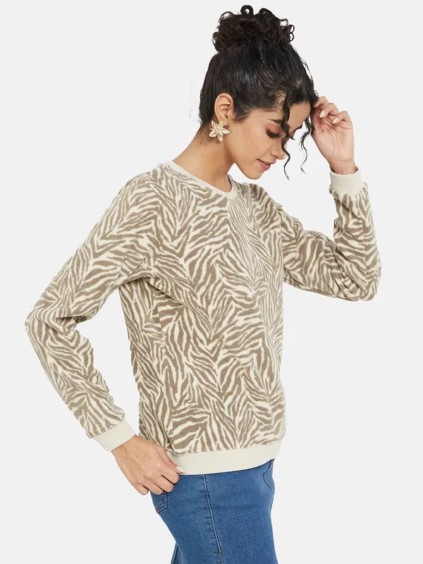 METTLE Women Cream-Coloured Printed Sweatshirt