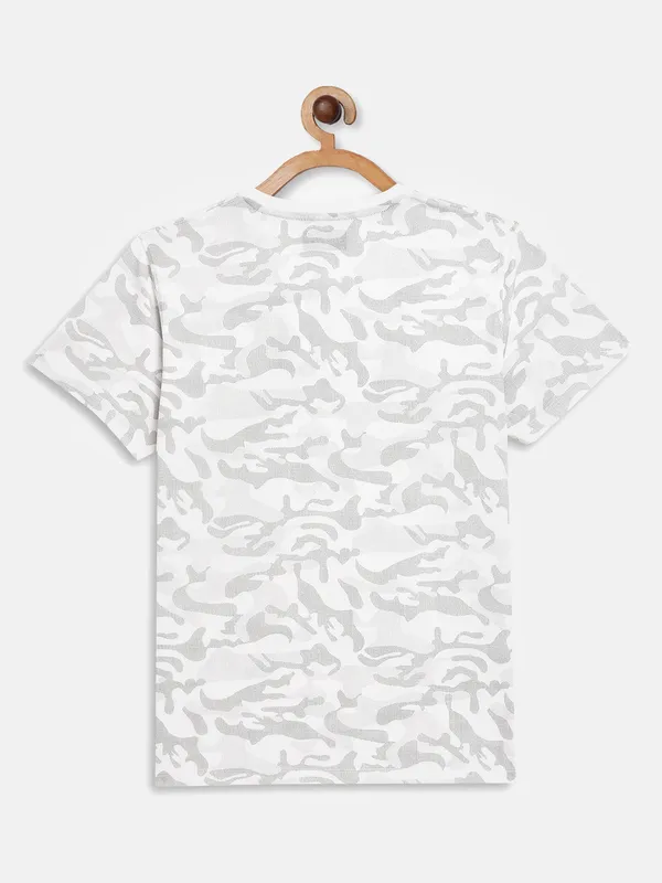 Octave Boys White Printed Applique T-shirt