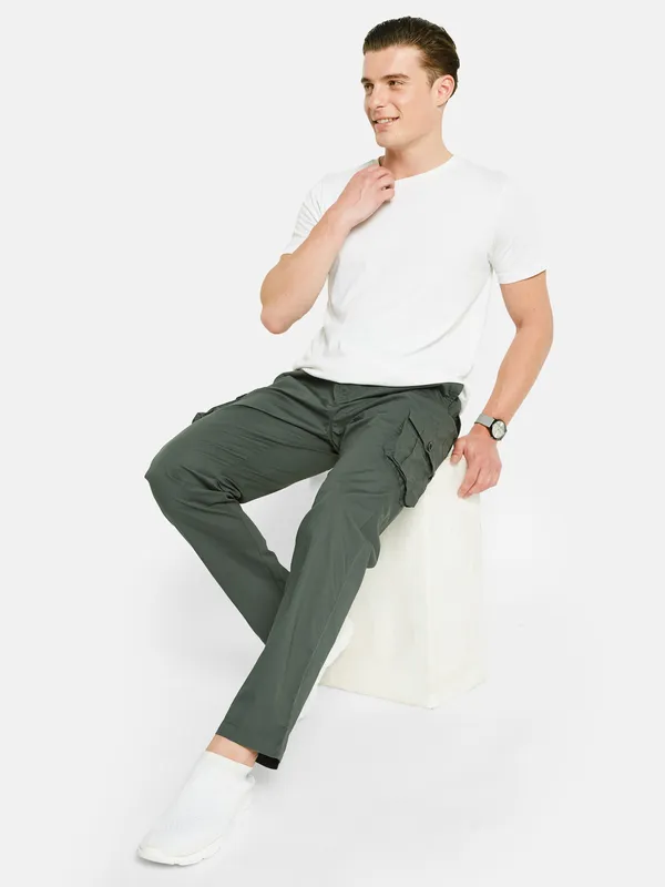 Octave Men Mid-Rise Cotton Cargo Track Pants