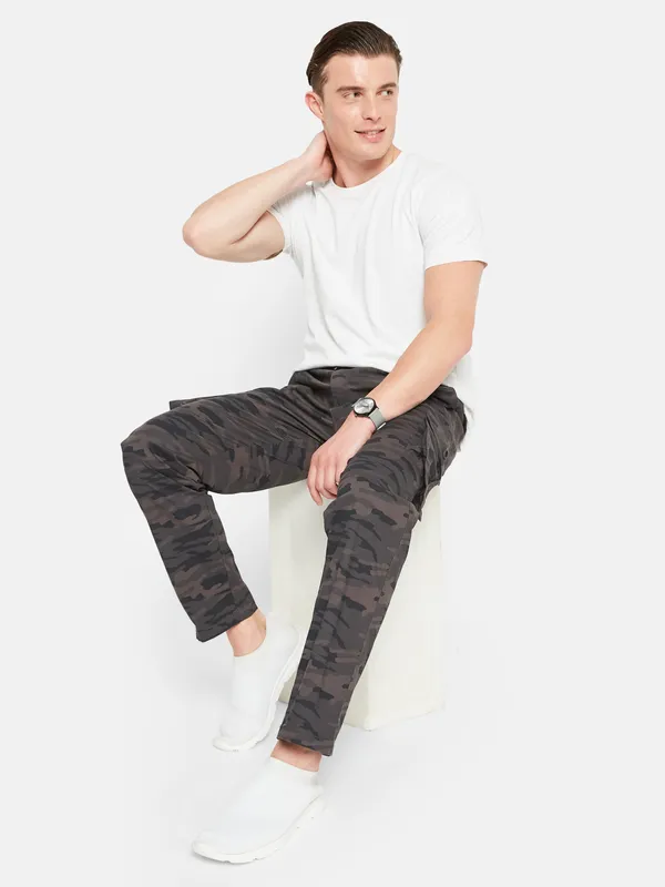 Octave Men Camouflage Printed Cotton Cargo Track Pants