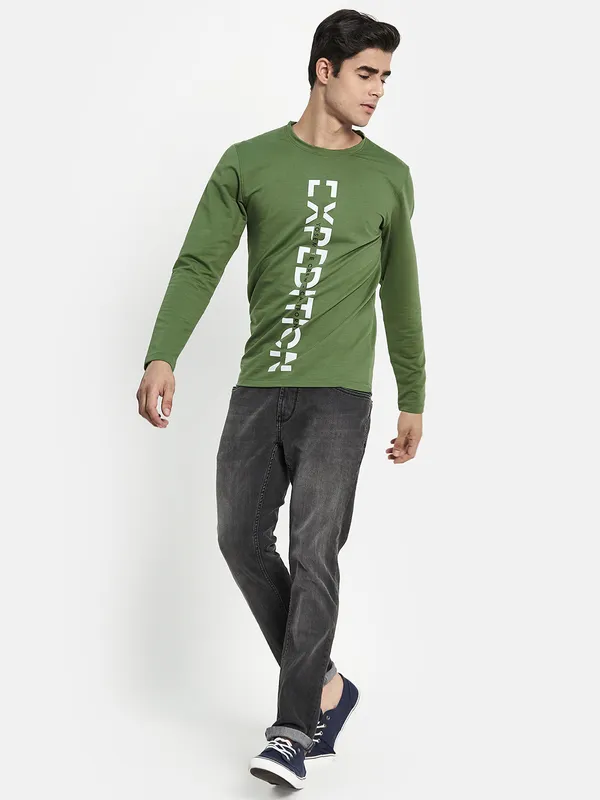 Men Olive Green Typography Printed T-shirt