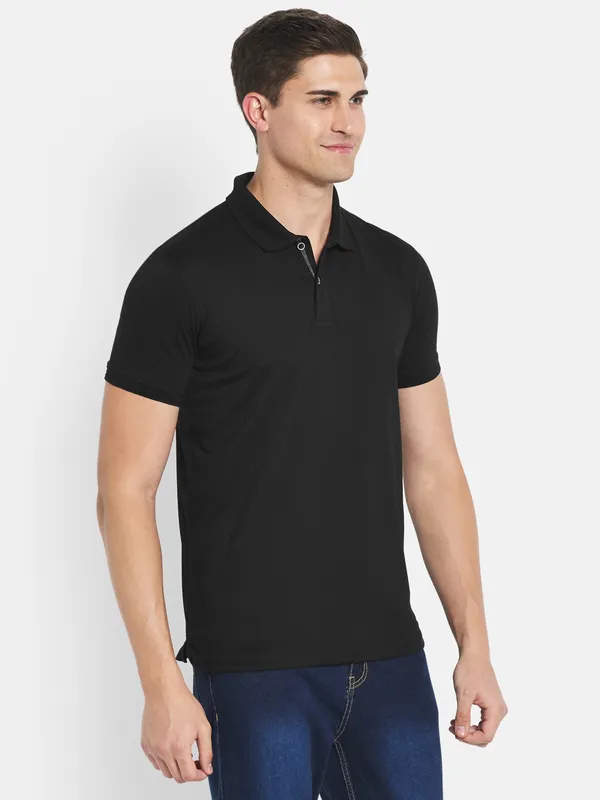 Octave Men Black Polo Collar T-shirt