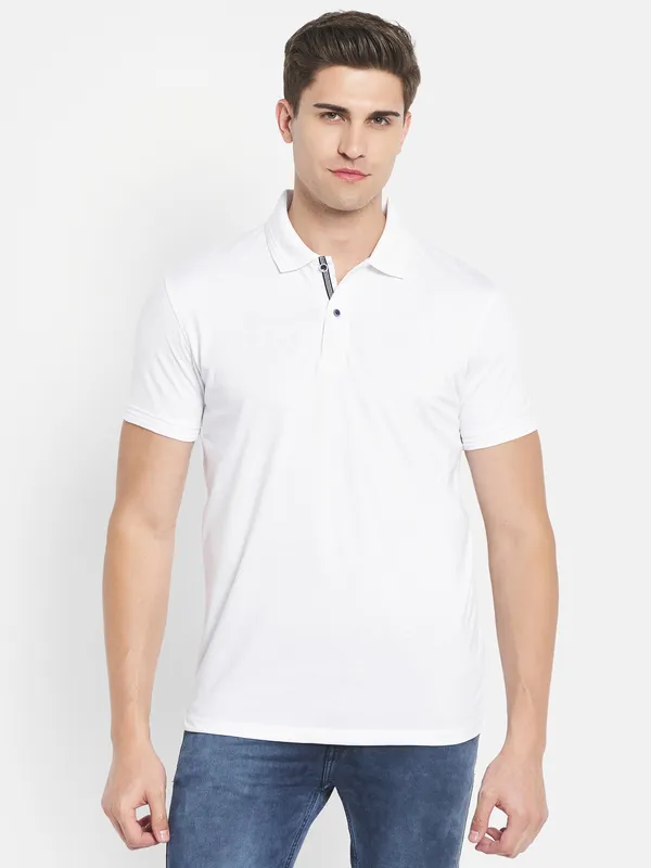 Octave Men White Polo Collar T-shirt