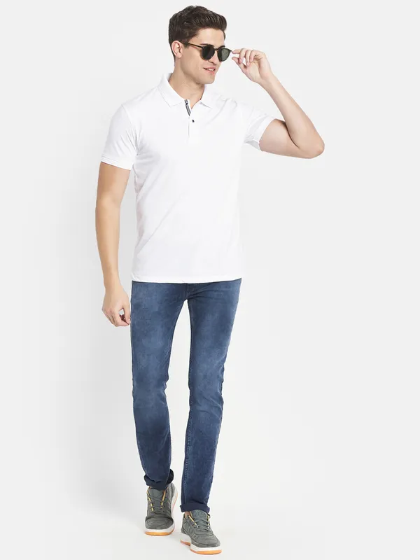 Octave Men White Polo Collar T-shirt