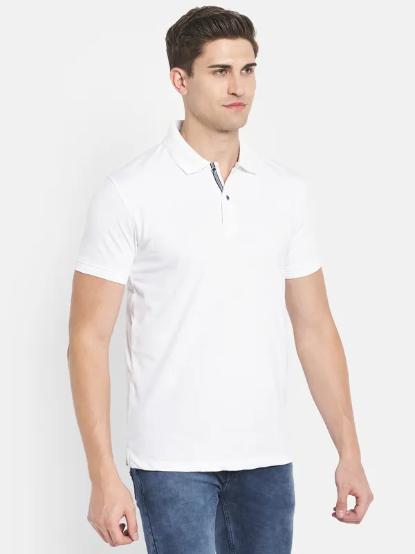 Octave Men White Polo Collar T-shirt