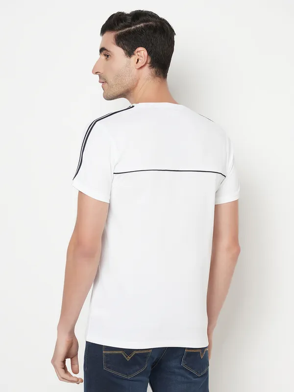 Octave Men White Solid Cotton T-shirt