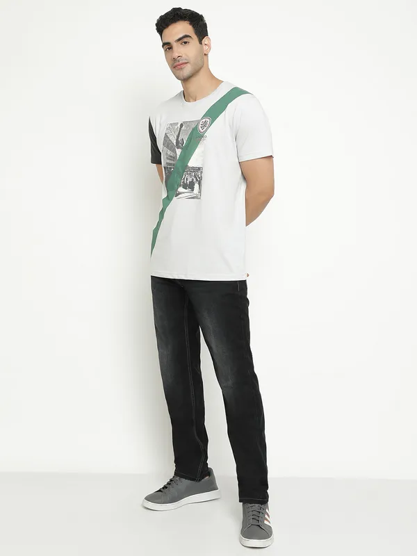 Octave People places Printed Round Neck Cotton T-shirt