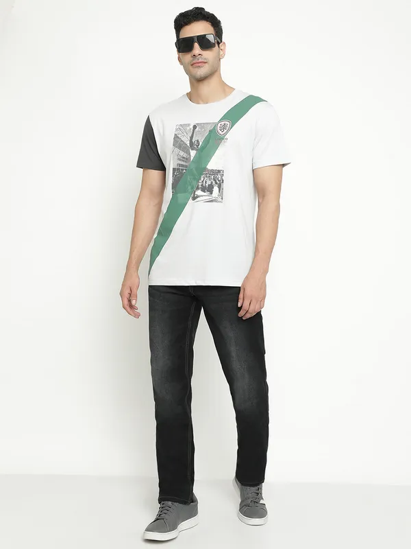 Octave People places Printed Round Neck Cotton T-shirt