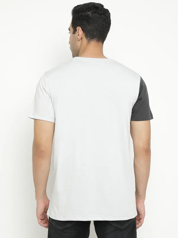 Octave People places Printed Round Neck Cotton T-shirt