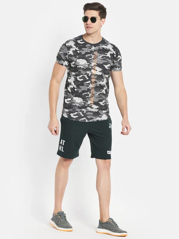 Octave Men Black Printed Raw Edge T-shirt