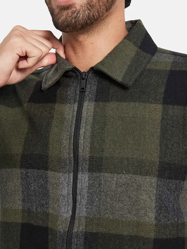 METTLE Men Olive Green Checked Casual Shirt