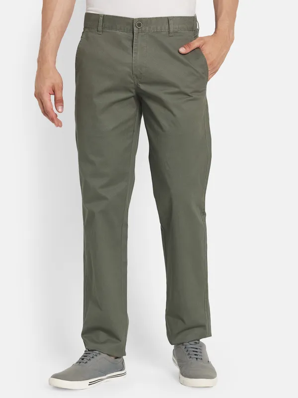 Men Olive Green Chinos Trouser