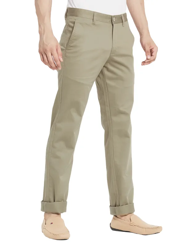 Octave Men Khaki Solid Regular-Fit Chinos