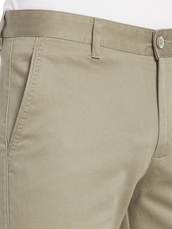 Octave Men Khaki Solid Regular-Fit Chinos