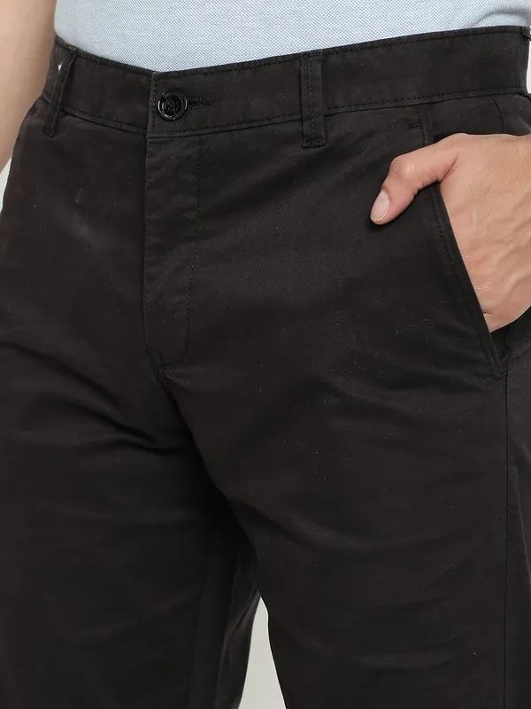 Octave Men Mid-Rise Cotton Regular Trousers