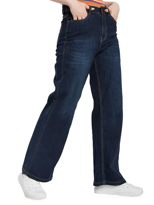Loose Fit High Jeans