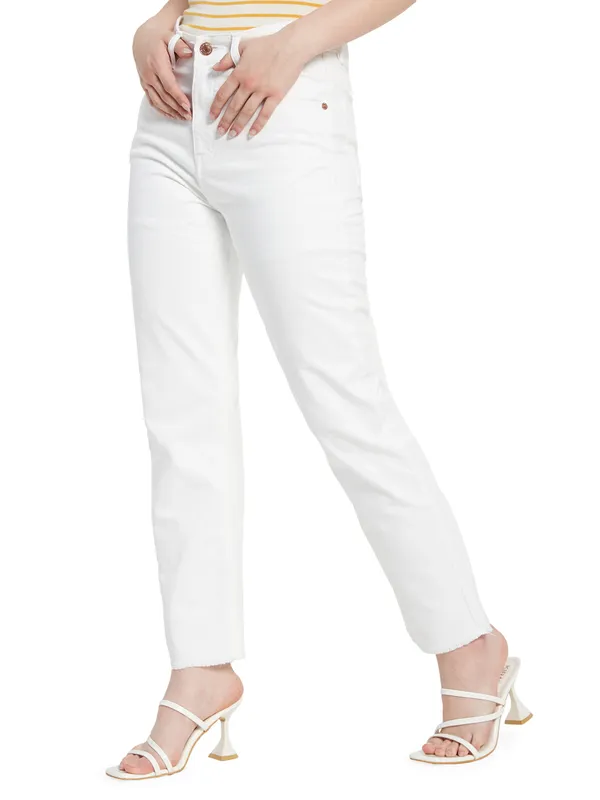 Regular Fit Ankle Length Jeans