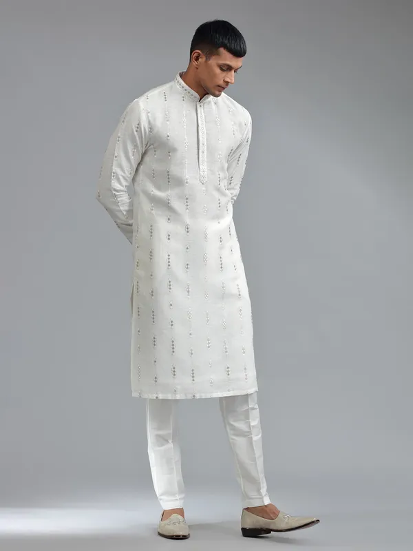 Amazing white georgette kurta suit