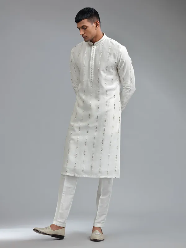 Amazing white georgette kurta suit