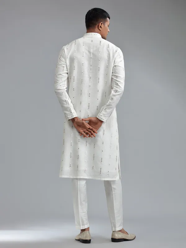 Amazing white georgette kurta suit