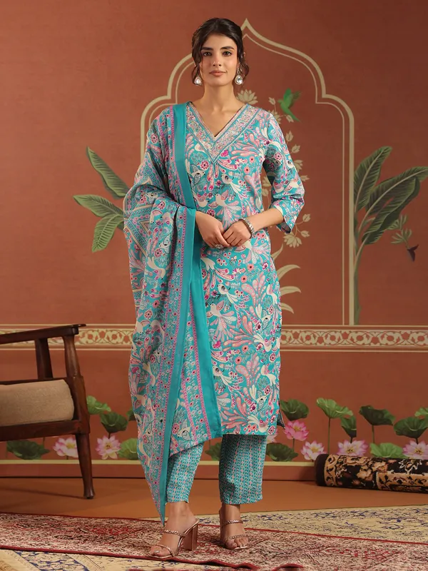 Aqua blue V neckline cotton kurti set with printed