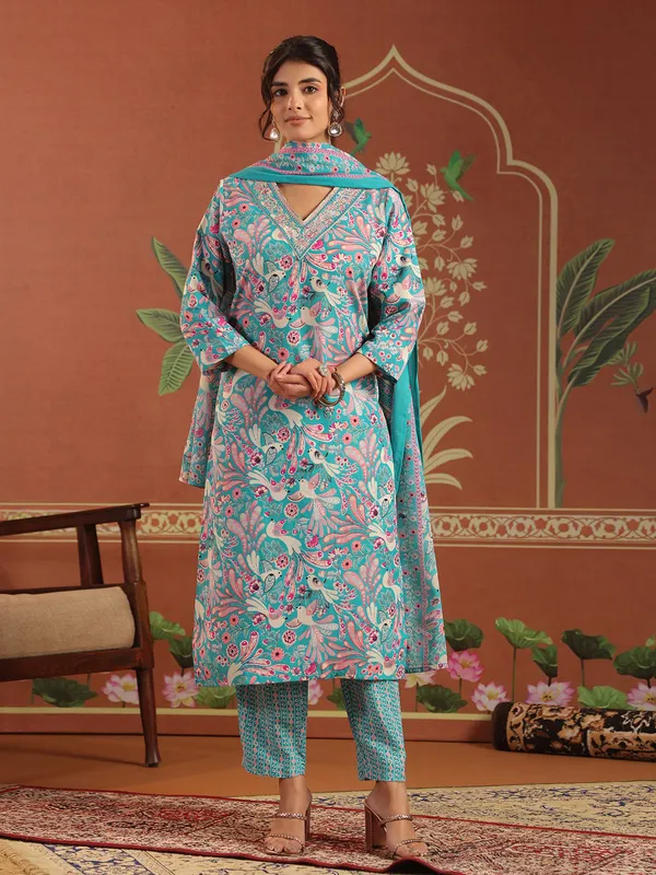 Aqua blue V neckline cotton kurti set with printed