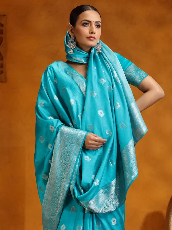 Aqua silk saree for festivals