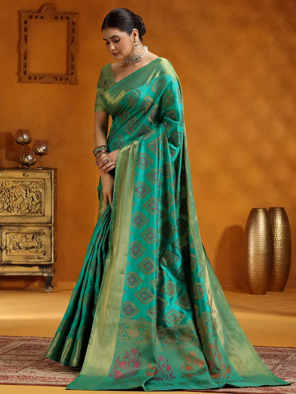 Aqua silk saree with zari embellishment