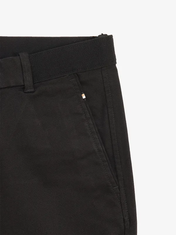 ARROW black slim fit cotton solid trouser