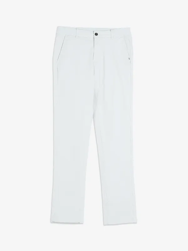 Arrow cotton white solid trouser