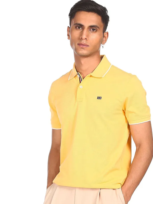 Arrow cotton slim fit yellow plain t shirt