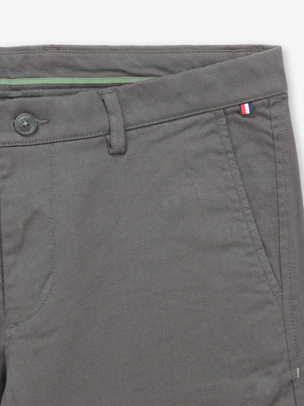 ARROW olive solid cotton trouser