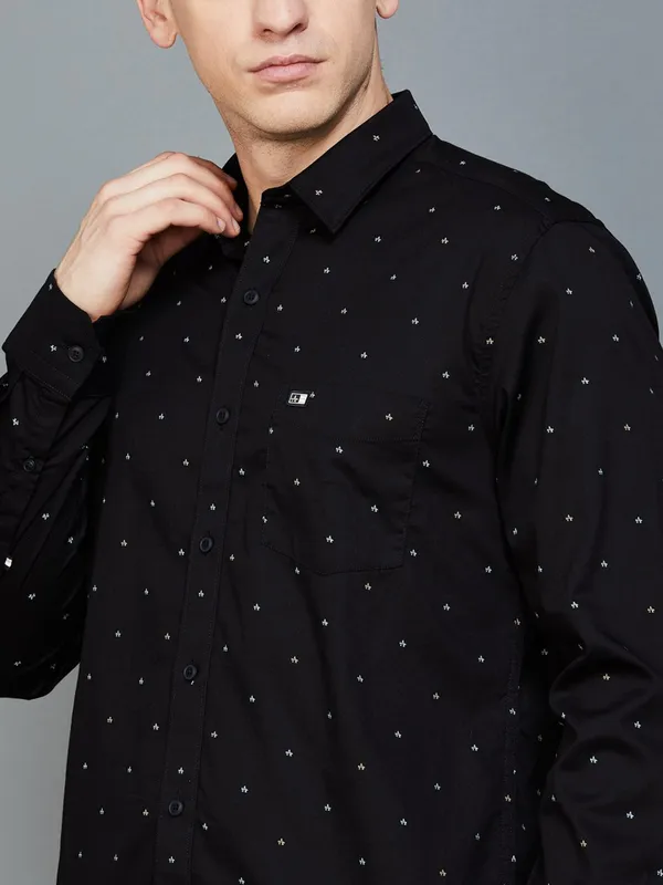 Arrow printed black cotton shirt
