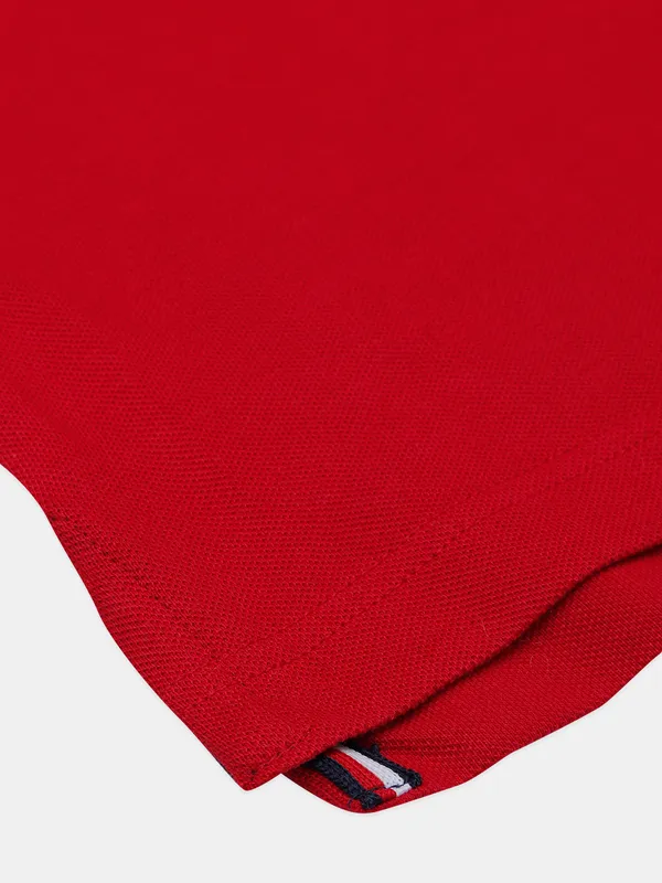 Arrow solid red cotton slim fit t shirt