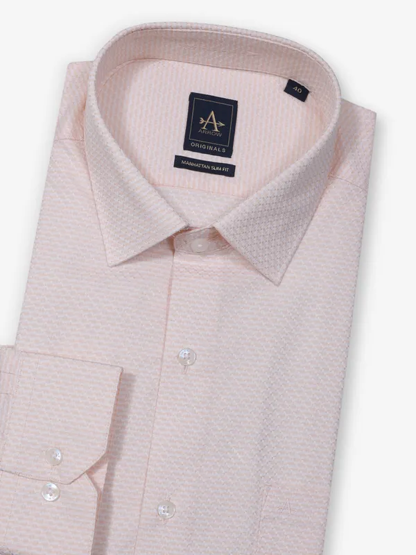 ARROW textured pink formal wear shirt