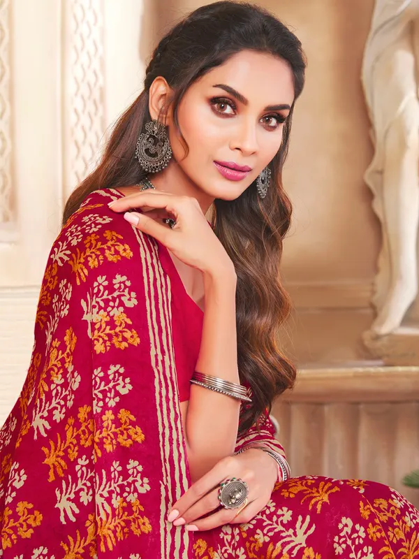 Red crepe saree for festive seasons