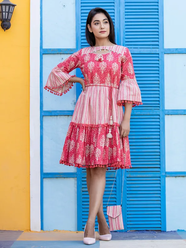 Attractive coral pink cotton printed kurti