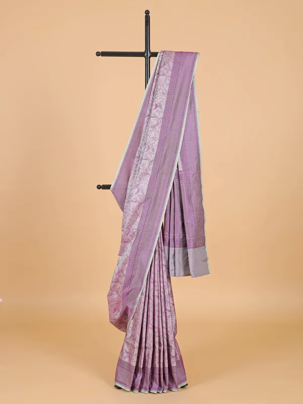 Attractive silk pink saree with print