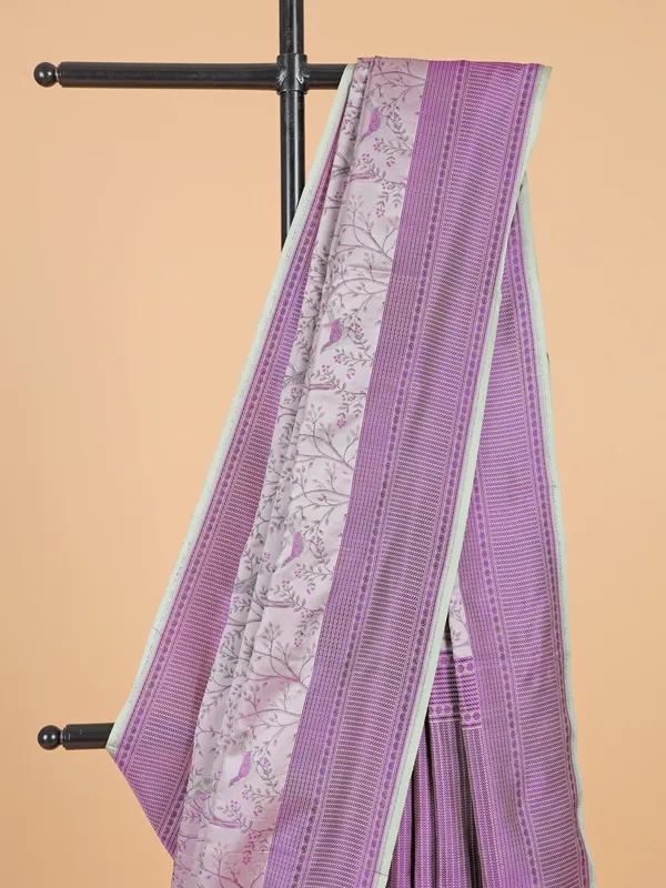 Attractive silk pink saree with print