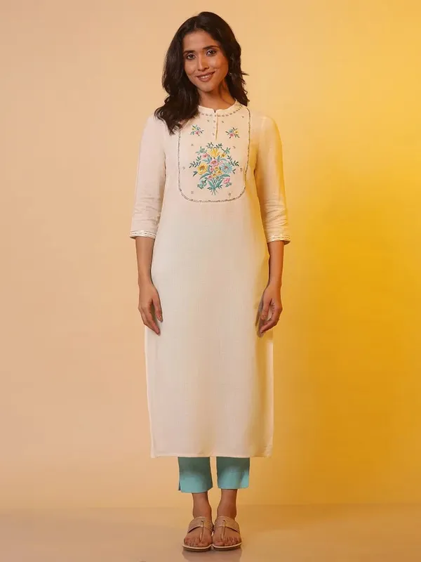 AURELIA off-white straight kurti