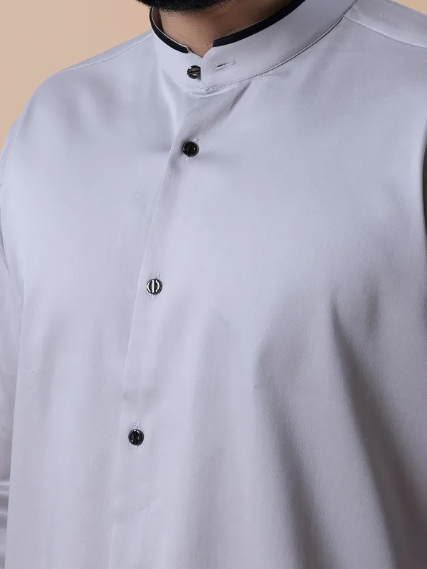 Avega light grey cotton plain shirt