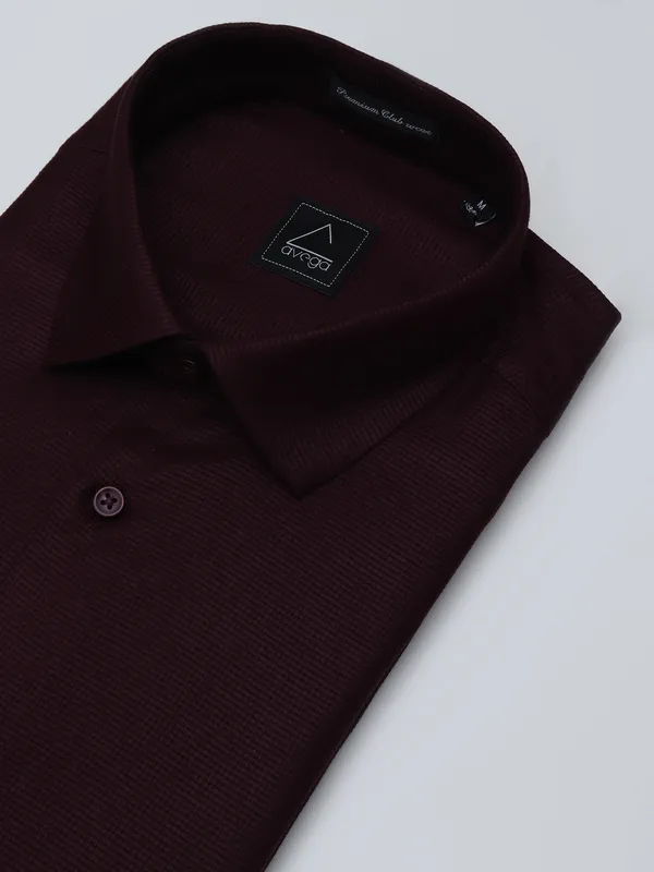 Avega maroon cutaway collar shirt