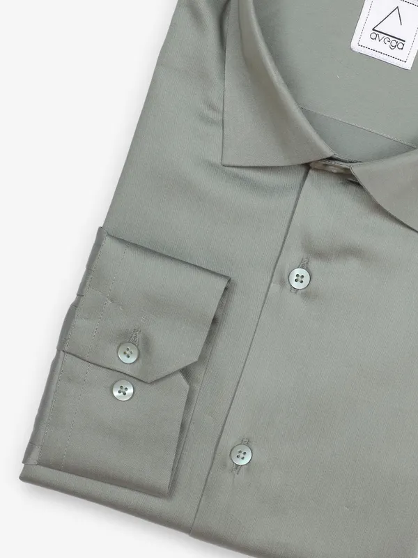 AVEGA pista green plain shirt
